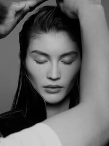 Jumbo-Tsui-The-WOW-Magazine-Sui-He-10-768x1024.jpg