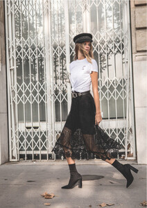 KW_45_2018_Lookbook_desktop_women_2-2x_1920x1920.thumb.jpg.1583d697c077f4da10156be4bf483484.jpg