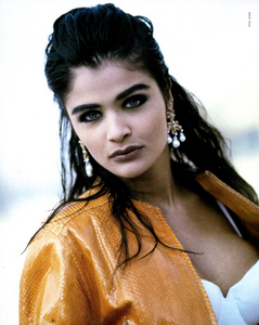 Kirk-Vogue-Italia-March-1991-05.thumb.png.4af15bbfea9f0505410d02da295275e3.png