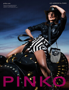 Lily-Aldridge-PINKO-SS20-04.thumb.jpg.acee02be7034361455440de60fc7a51f.jpg