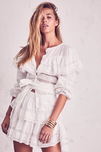 LoveShackFancy-Spring2018-004-23S.thumb.jpg.ff3d1273e1de40b71d837031d7f1c49c.jpg