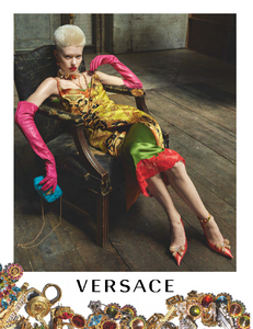 Meisel_Versace_Fall_Winter_19_20_02.thumb.png.4a9b249901be16b38adb841764491c5e.png