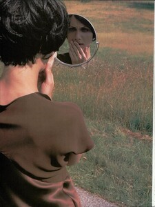 Moderno_Chic_Meisel_Vogue_Italia_Spetmeber_1995_15.thumb.jpg.e63d742d1acc36e564ec8678d75b5814.jpg