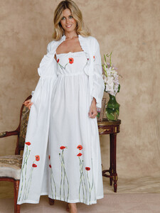 Poppies_Gwn_Robe_0422.jpg