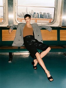 Saskia-de-Brauw-PORTER-Edit-Cover-Photoshoot04.jpg