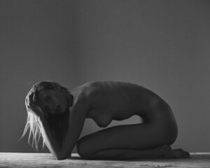 Victoria_Germyn_Scott_Mac_Donough_nude_207_4x5.thumb.jpg.89d47bf9b79228d2cac29e08d62c7e3a.jpg