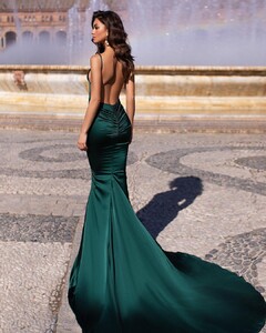 alamourthelabel_53478528_334675883829305_2325230735840134062_n.jpg