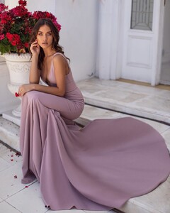 alamourthelabel_67769767_738394119931557_535367413685924107_n.jpg
