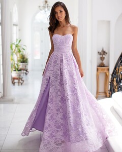 alamourthelabel_82015345_460813837926645_8463548723142756688_n.jpg