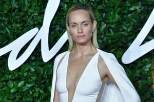 amber-valletta-fashion-awards-2019-red-carpet-in-london-0.jpg