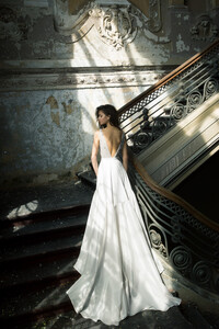 bride-dress-2018-15.jpg
