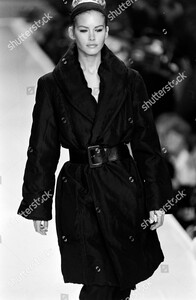 donna-karan-ready-to-wear-fall-1995-runway-new-york-shutterstock-editorial-10449599fr.jpg