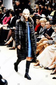 fendi-show-fall-winter-96-97-shutterstock-editorial-10432087u.jpg