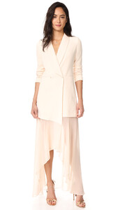 haute4182023990_q1_2-0.jpg