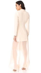 haute4182023990_q2_2-0.jpg