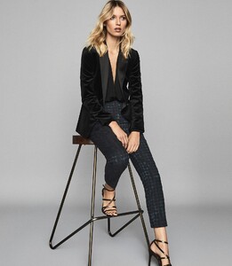 houndstooth-checked-trousers-womens-laura-in-teal-blue-2.thumb.jpg.4df75e39444126a4ccc45d74e146435c.jpg