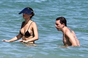 isabeli-fontana-rocks-a-black-bikini-while-enjoying-the-beach-with-husband-di-ferrero-in-south-beach-florida-221019_4.jpg