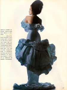 italia_vogue_october_1990_34.thumb.jpg.d75e2f5d1fae075b9660c34bb3403e72.jpg