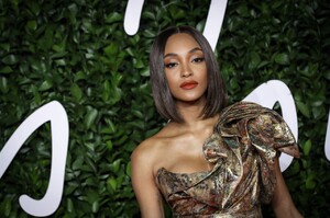 jourdan-dunn-fashion-awards-2019-red-carpet-in-london-7.jpg