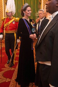 kate-middleton-evening-reception-for-members-of-the-diplomatic-corps-in-london-12-11-2019-4.jpg