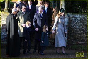 kate-middleton-prince-william-christmas-day-service-05.jpg