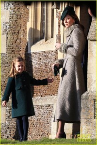 kate-middleton-prince-william-christmas-day-service-30.jpg