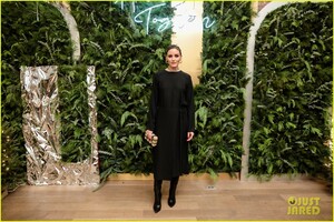 katie-holmes-karlie-kloss-more-amazon-fashion-event-41.jpg