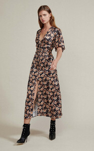 large_acler-print-tippet-v-neck-split-dress.thumb.jpg.1694a4a683b37a954af869b6bc9faadf.jpg