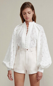 large_acler-white-cookes-blouse.thumb.jpg.0429a46fffaf19f1888288838c6084ab.jpg