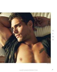 richard-deiss-santiago-bisso-nude-magazine-04.thumb.jpg.fcfe4e687494c6b4d408c1b4b6ed0d5d.jpg