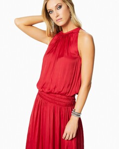 rtw_2019_11_h2_A1019315_shinyaudreydress_truered_5109_5000x@2x.thumb.jpg.373f83b084c702c493404c3d23385ccb.jpg