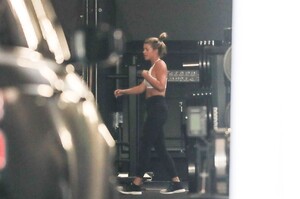 sofia-richie-working-out-at-the-dog-pound-gym-in-west-hollywood-12-18-2019-1.thumb.jpg.067f21ee3b61c6af6c421a428e66f968.jpg