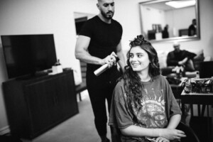 taylor-hill-getting-ready-gq-moty-2019-vogue-portugal-5.thumb.jpg.06ae7ae492d85bd3105d843f1aa3a024.jpg