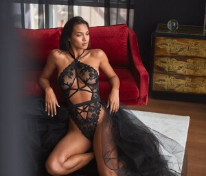 victoriassecrethk_80102412_201781387654368_7364489776262410571_n.jpg