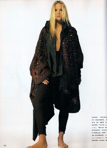 vogue_italia_aug_1990_27.thumb.jpg.466cf0f51049d71ae1f7626507ac7371.jpg