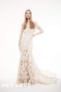 vonAagh_HeyLoveBridal_1019_04-021logo_a.thumb.jpg.ba9f06310bfeeeb64badd89f7eada00f.jpg
