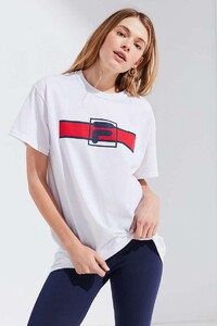 white-graphic-tees-fila-womens-oversized-tee-white.thumb.jpg.7e2e5b81793663bf6a6e45e6c40a92b6.jpg