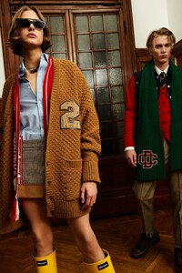 00001-DSquared2-Pre-Fall-2020.thumb.jpg.e4be14447f24c112105b485aa93d5229.jpg