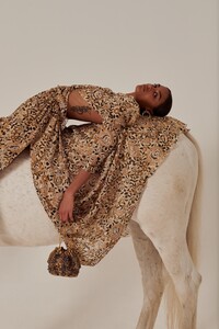 00002-Etro-Pre-fall-2020-credit-Cedric-Buchet.thumb.jpg.7dc9fee78bc3d73367d9907d0090fb66.jpg