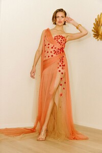00003-HANEY-Pre-Fall-2020-credit-Heidi-Tappis.thumb.jpg.6ab25db541383e63bdb3e0832f4a4407.jpg