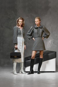 00004-fendi-pre-fall-2020.thumb.jpg.89065762ef97d1cd666a277f4a40af86.jpg