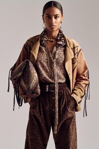 00008-Etro-Pre-fall-2020-credit-Cedric-Buchet.thumb.jpg.896528d97b627f62e82cc07825f7515b.jpg
