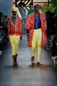 00010-Studio-189-Ready-To-Wear-Spring-2020.thumb.jpg.341df095e7ab402a5e10c5f943660aa7.jpg