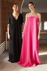00013-oscar-de-la-renta-new-york-pre-fall-2019.thumb.jpg.c8fe6da7b06d94523daf058acb81a5d8.jpg