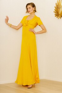 00016-HANEY-Pre-Fall-2020-credit-Heidi-Tappis.thumb.jpg.8a112290aeacec75e566de5192b187a4.jpg
