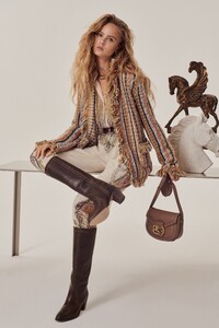 00018-Etro-Pre-fall-2020-credit-Cedric-Buchet.thumb.jpg.b8acb367f7de990e91ca62d6b2486991.jpg