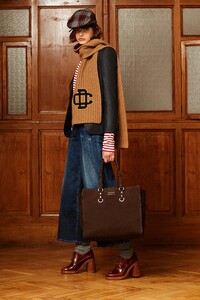 00023-DSquared2-Pre-Fall-2020.thumb.jpg.2df2d3c3d273603daf526f3cee1fe9b8.jpg