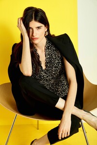 00023-Elie-Tahari-Pre-Fall-2020.thumb.jpg.c44d5b4de6c7f269abbc24f26c9e54a1.jpg