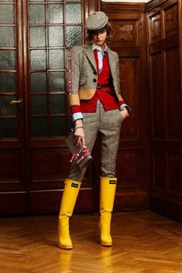 00028-DSquared2-Pre-Fall-2020.thumb.jpg.80d6aae04b8f4cd17019548bc0912667.jpg