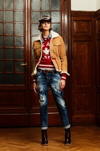 00049-DSquared2-Pre-Fall-2020.thumb.jpg.ed847554dbc883fc18459c82f276f995.jpg